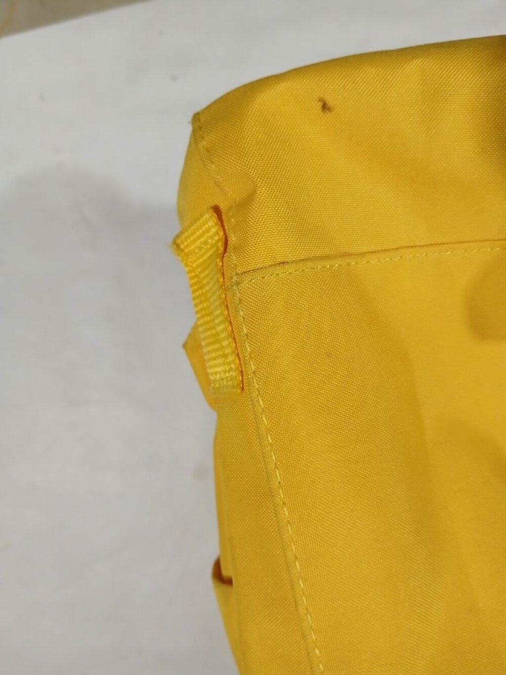 Fjallraven Kanken Classic Backpack - Picture 11 of 15
